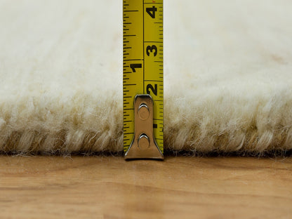 Gabbeh Modern / Contemporary hand-knotted wool runner in Ivory, 2'7" x 10' — SKU O090401 (view 7)