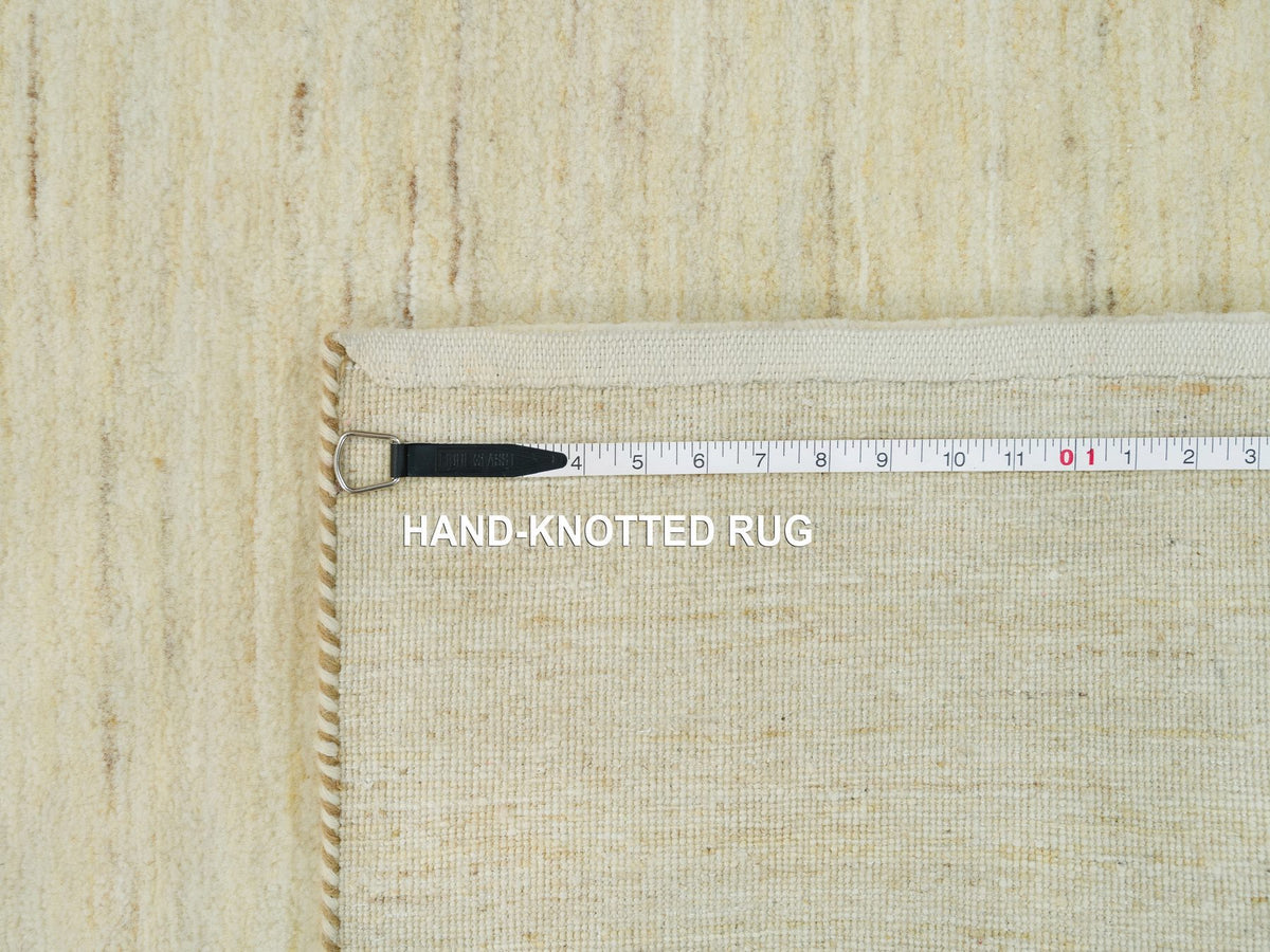 Gabbeh Modern / Contemporary hand-knotted wool rug in Ivory, 3' x 5' — SKU O090404 (view 8)