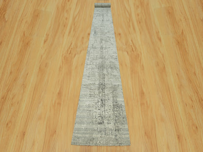 Grey 2'6" x 25'9" Modern / Contemporary Hand knotted Wool Rug - Sku: O090418