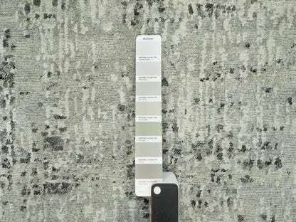 Grey 2'6" x 25'9" Modern / Contemporary Hand knotted Wool Rug - Sku: O090418