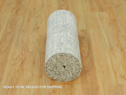 Grey 2'6" x 20'0" Modern / Contemporary Hand knotted Wool Rug - Sku: O090419