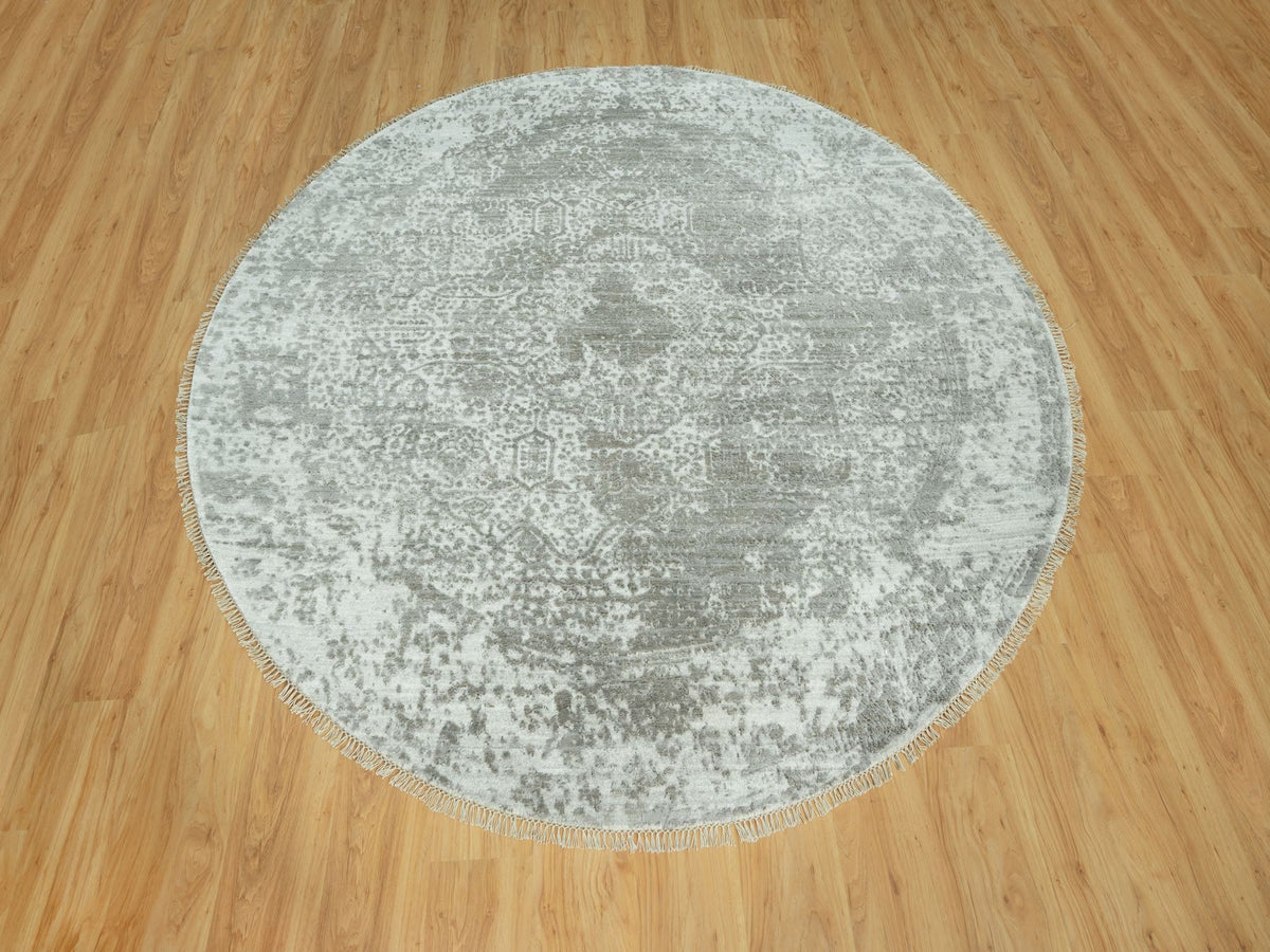 Transitional hand-knotted wool/silk rug in Gray, 7'10" x 7'10", SKU O090447