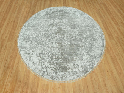 Grey 7'10" x 7'10" Transitional Hand knotted Wool/Silk Rug - Sku: O090447