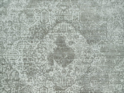 Transitional hand-knotted wool/silk rug in Gray, 7'10" x 7'10", SKU O090447