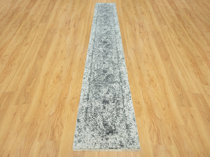 Grey 2'6" x 15'8" Transitional Hand knotted Wool/Silk Rug - Sku: O090472