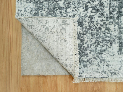 Grey 2'6" x 15'8" Transitional Hand knotted Wool/Silk Rug - Sku: O090473