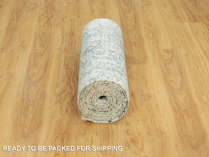 Grey 2'6" x 15'8" Transitional Hand knotted Wool/Silk Rug - Sku: O090473