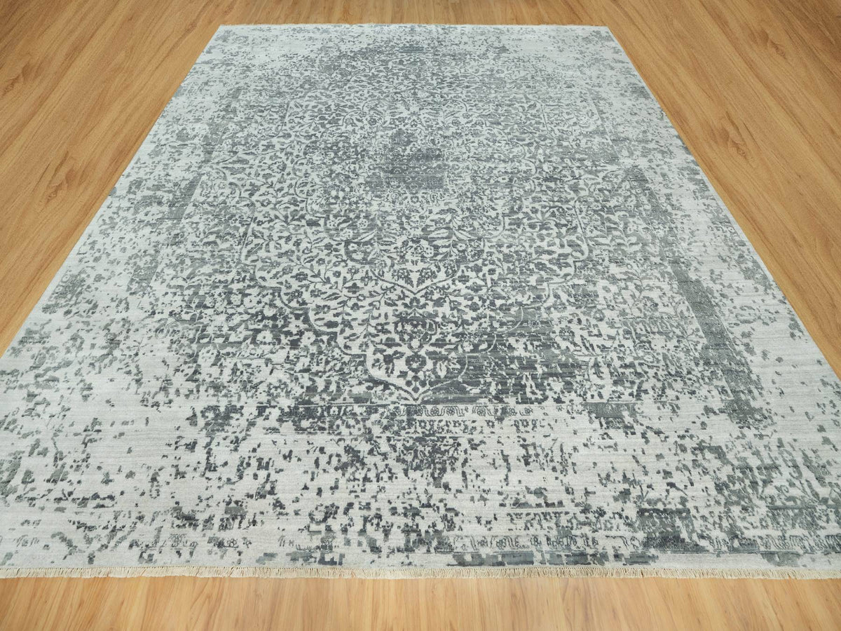 Transitional hand-knotted wool/silk rug in Gray, 13'9" x 13'10", SKU O090477