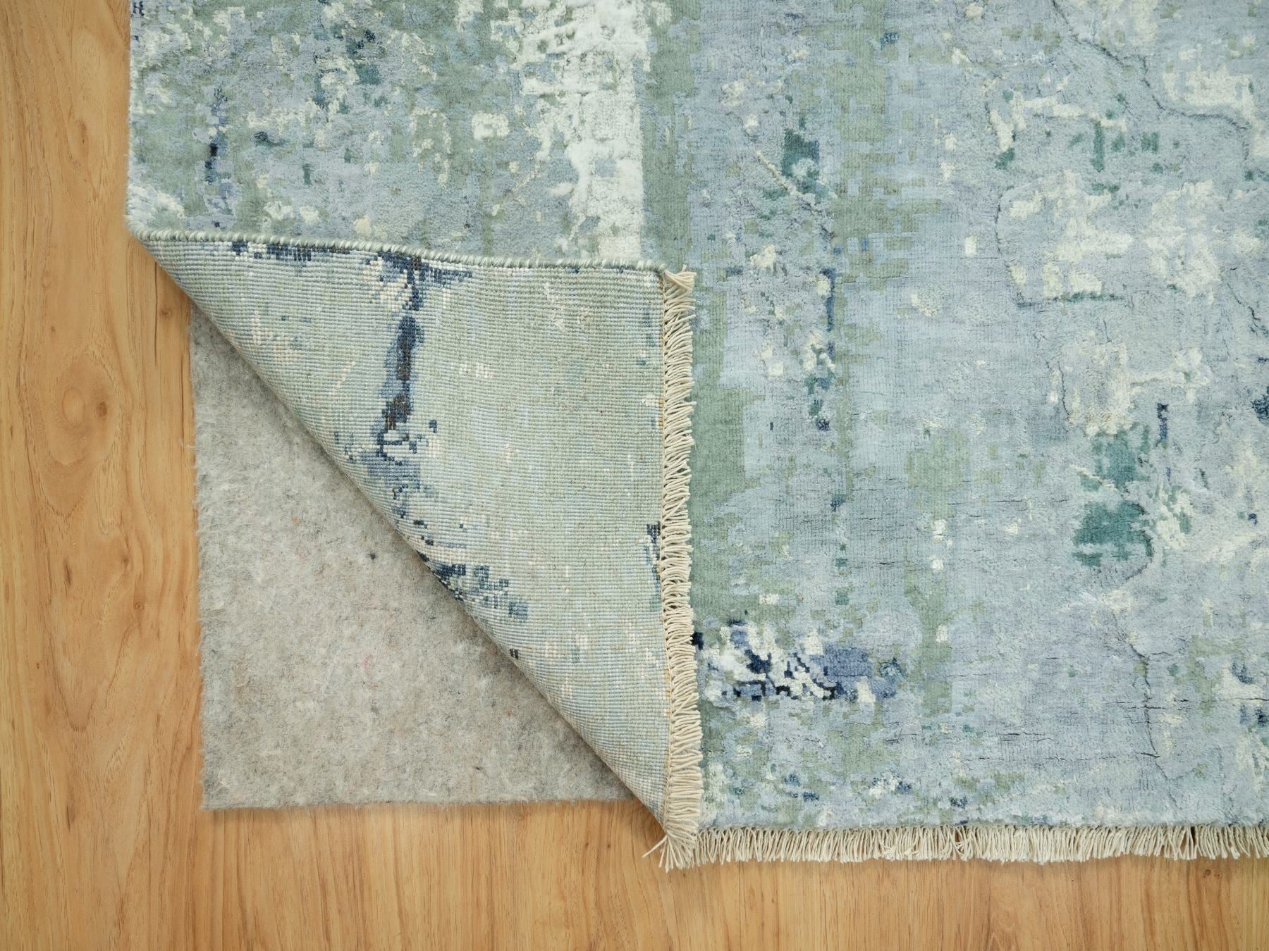 Tabriz Transitional hand-knotted wool/silk rug in Blue, 8'0" x 8'0", SKU O090482