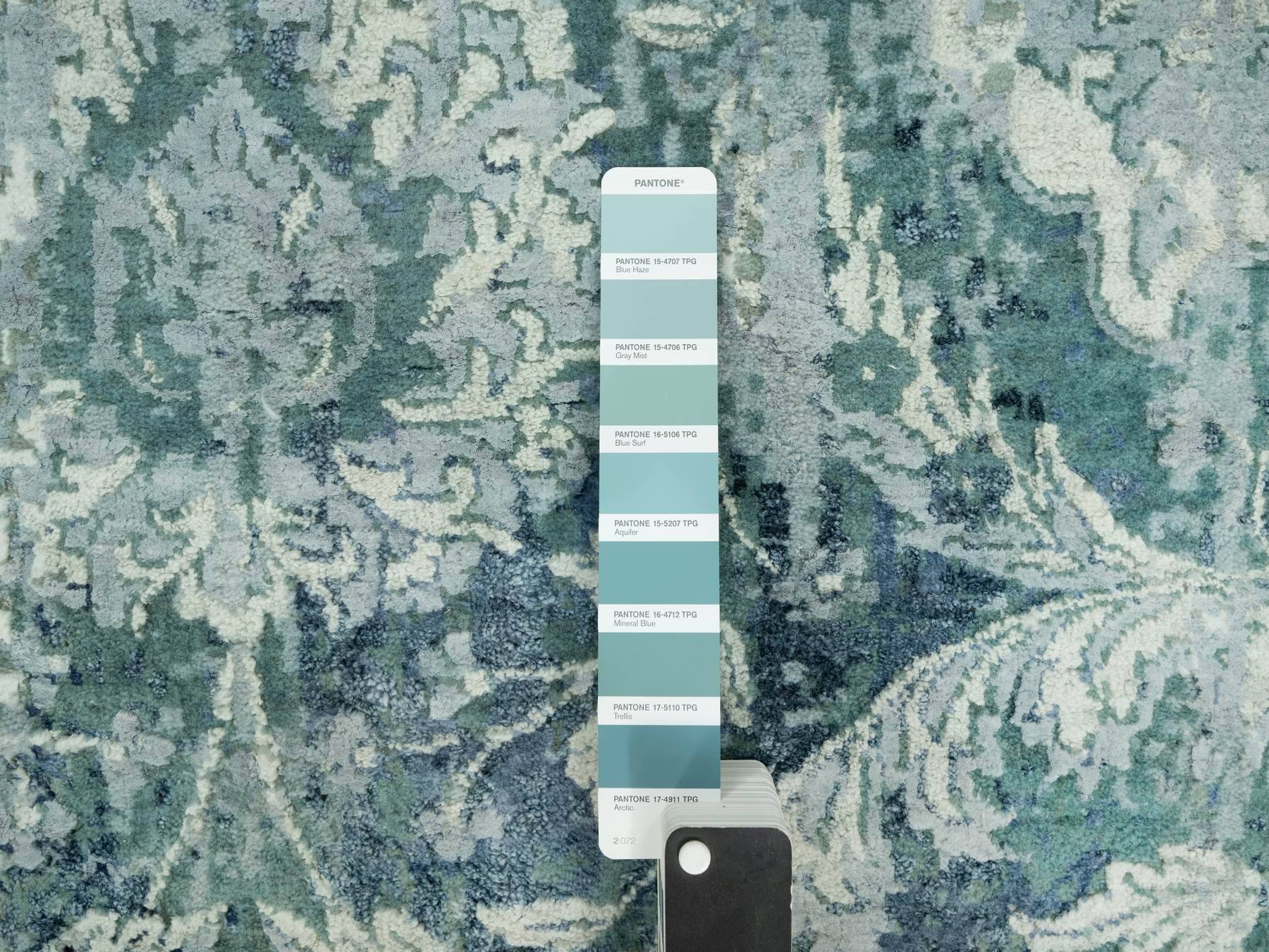Tabriz Transitional hand-knotted wool/silk rug in Blue, 8'0" x 8'0", SKU O090482