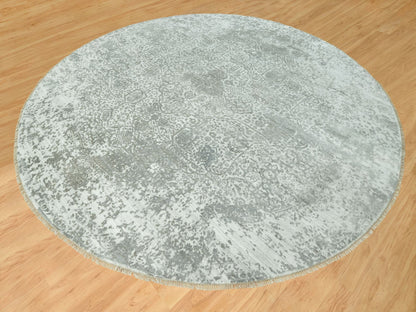 Transitional hand-knotted wool/silk rug in Gray, 13'10" x 13'10", SKU O090483