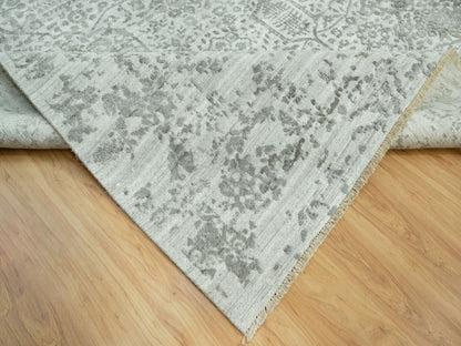 Grey 14'0" x 13'11" Transitional Hand knotted Wool/Silk Rug - Sku: O090484