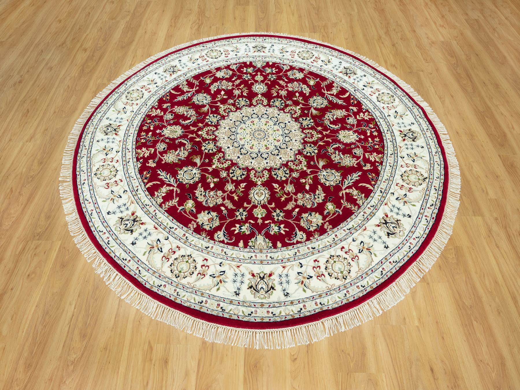 Nain Traditional hand-knotted wool rug in Red, 7'8" x 7'8", SKU O090496