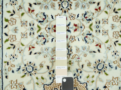 Ivory 2'8" x 12'1" Fine Oriental Hand knotted Wool Rug - Sku: O090504