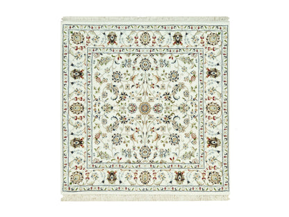 Ivory 4'2" x 4'2" Fine Oriental Hand knotted Wool Rug - Sku: O090508
