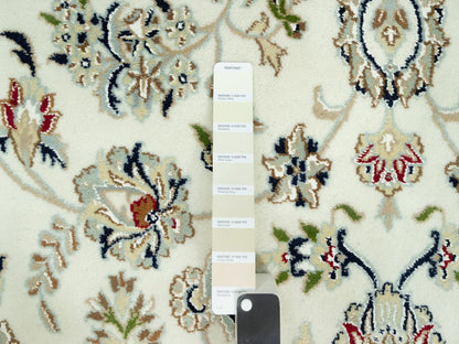 Ivory 7'10" x 10'0" Fine Oriental Hand knotted Wool Rug - Sku: O090519