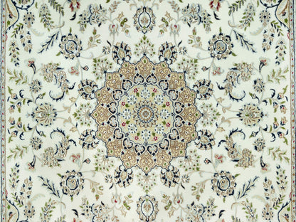 Ivory 7'10" x 10'0" Fine Oriental Hand knotted Wool Rug - Sku: O090519