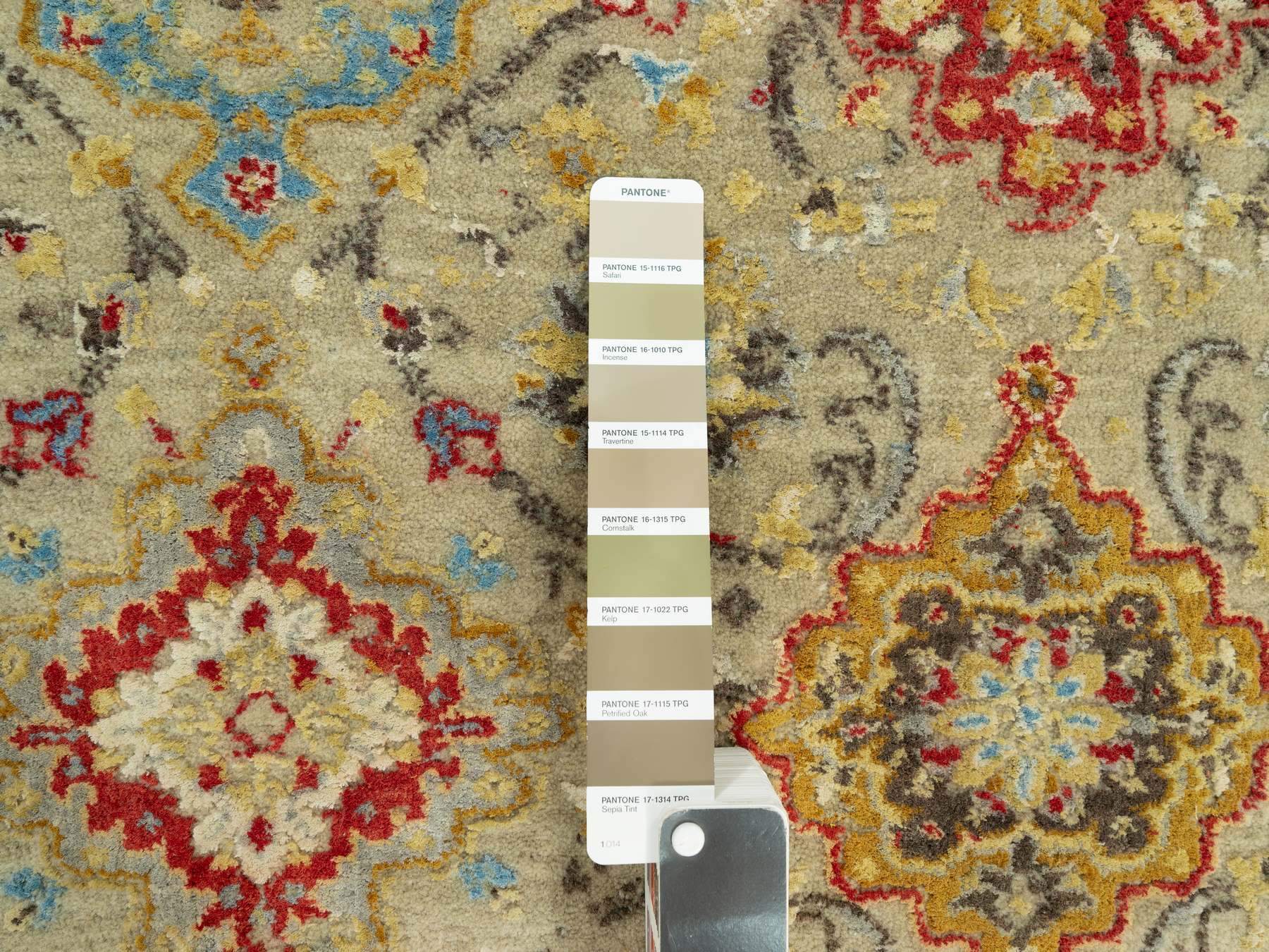 Transitional hand-knotted wool/silk rug in Beige, 10'3" x 13'10", SKU O090535