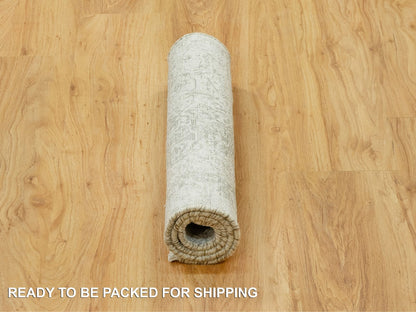 Transitional hand-knotted wool/silk rug in Gray, 1'11" x 3'2", SKU O090537