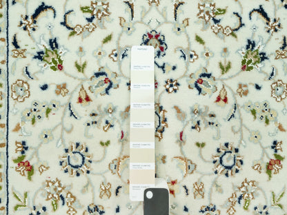 Ivory 2'9" x 20'0" Fine Oriental Hand knotted Wool Rug - Sku: O090613