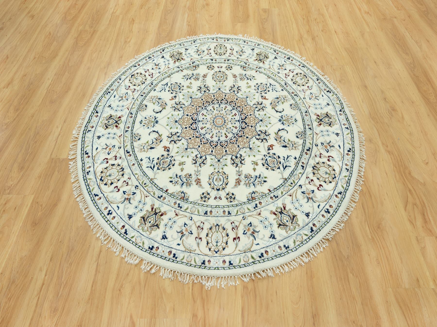 Nain Traditional hand-knotted wool rug in Ivory, 5'0" x 5'0", SKU O090617