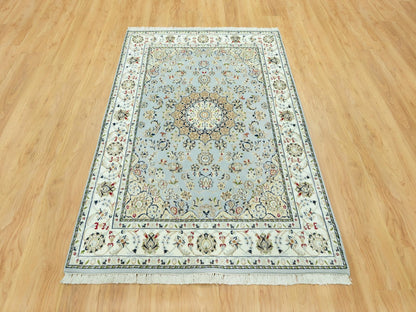 Blue 4'11" x 6'9" Fine Oriental Hand knotted Wool Rug - Sku: O090620
