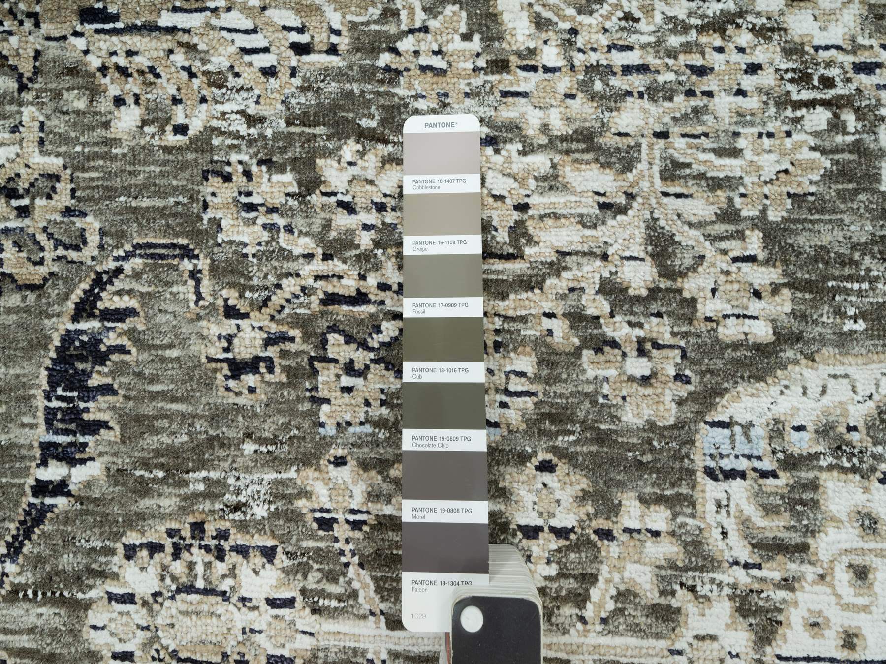 Transitional hand-knotted wool/silk rug in Brown, 9'0" x 12'0", SKU O090679