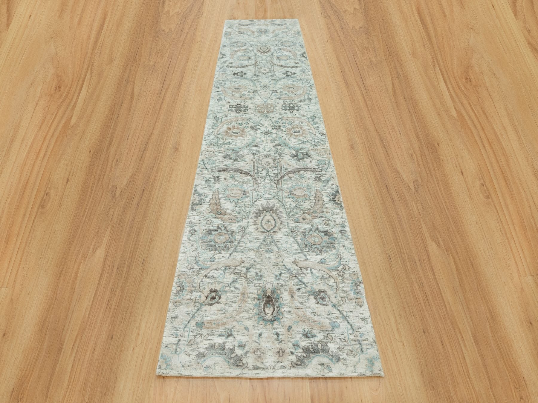 Ivory 2'6" x 9'11" Transitional Hand knotted Wool/Silk Rug - Sku: O090683