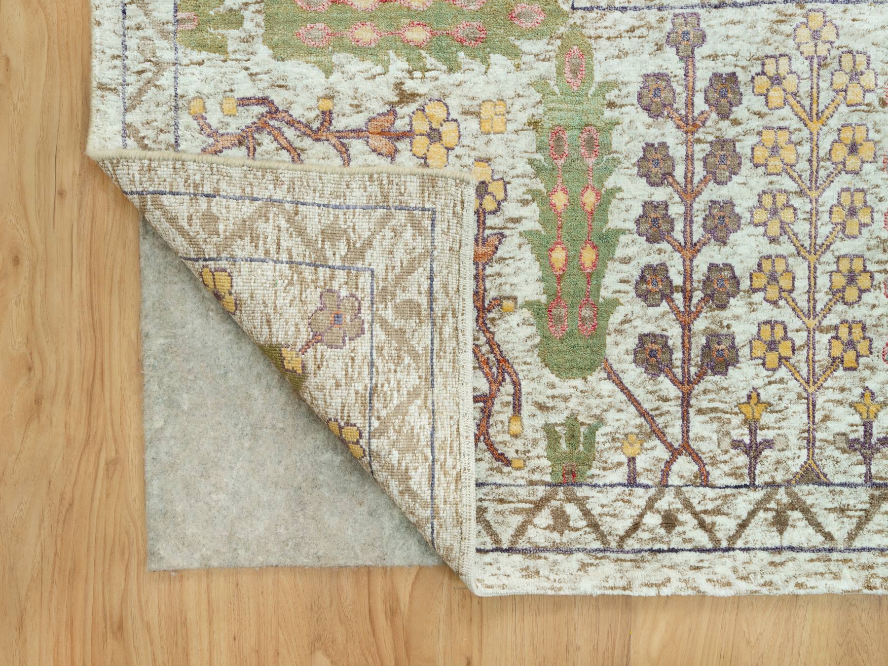 Transitional hand-knotted wool/silk rug in Beige, 11'8" x 15'0", SKU O090687