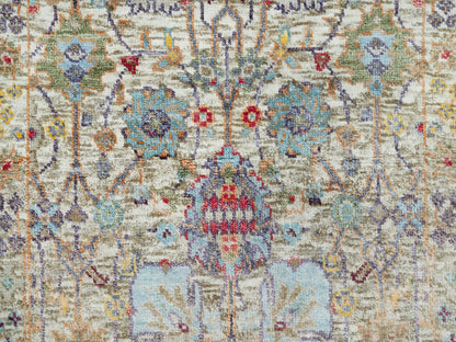 Ivory 2'0" x 3'0" Transitional Hand knotted Wool/Silk Rug - Sku: O090694