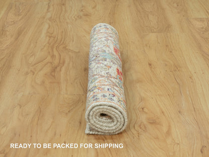 Ivory 2'0" x 3'0" Transitional Hand knotted Wool/Silk Rug - Sku: O090694