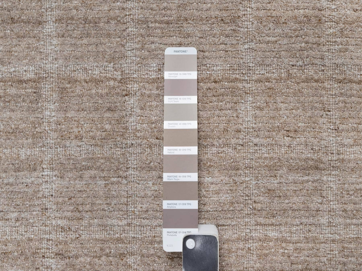 Modern / Contemporary hand-knotted wool rug in Brown, 8'2" x 9'10", SKU O090703