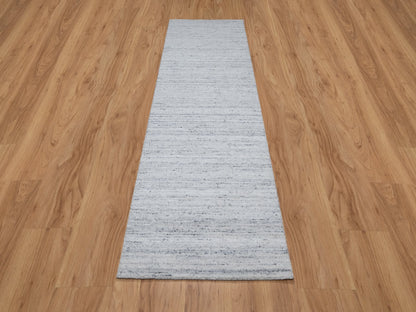 Grey 2'7" x 8'0" Modern / Contemporary Handloom Wool Rug - Sku: O090726