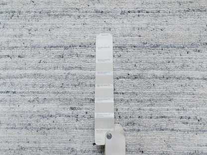 Grey 2'7" x 8'0" Modern / Contemporary Handloom Wool Rug - Sku: O090726