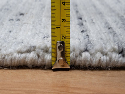 Grey 2'7" x 8'0" Modern / Contemporary Handloom Wool Rug - Sku: O090727
