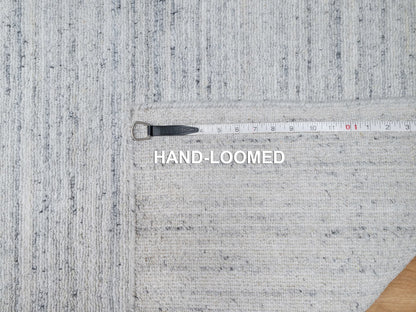Grey 2'7" x 8'0" Modern / Contemporary Handloom Wool Rug - Sku: O090727