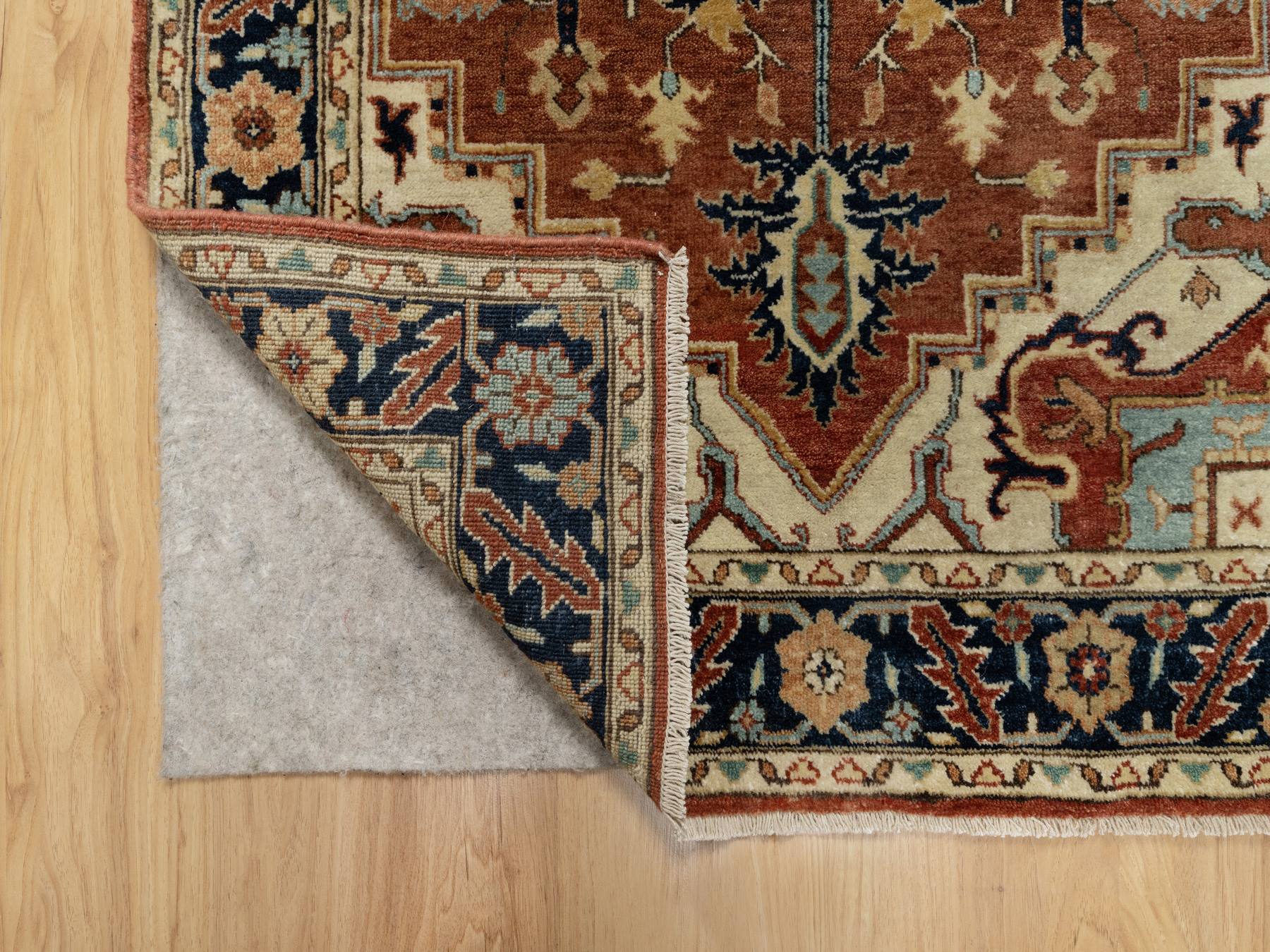 Heriz Heriz hand-knotted wool rug in Red & Midnight Blue, 3'1" x 5'2" — SKU O090747 (view 3)