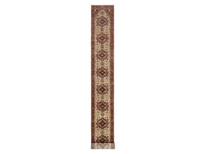Ivory 2'5" x 25'6" Heriz Hand knotted Wool Rug - Sku: O090750