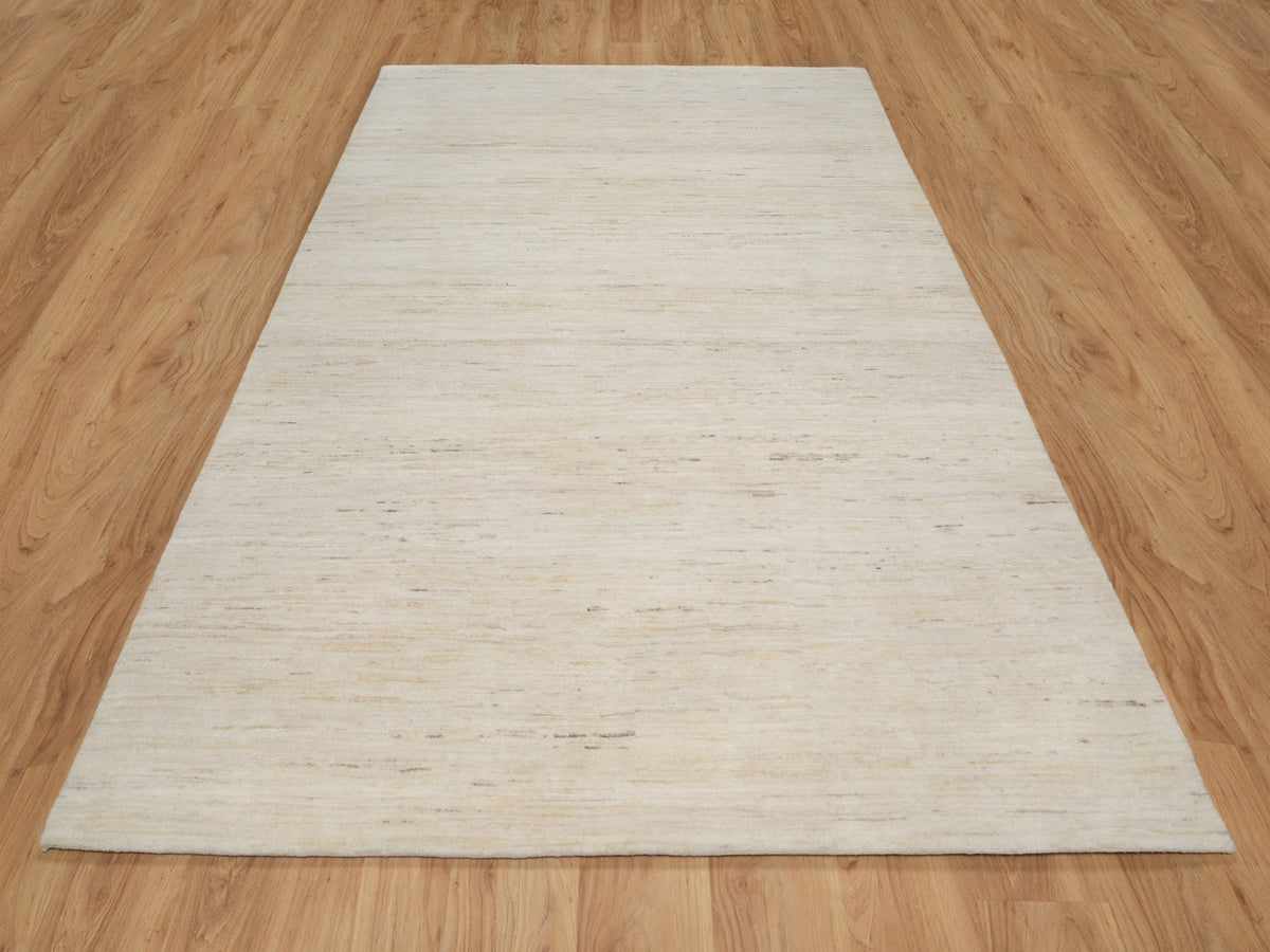 Gabbeh Modern / Contemporary hand-knotted wool rug in Ivory, 6'1" x 9'0", SKU O090779