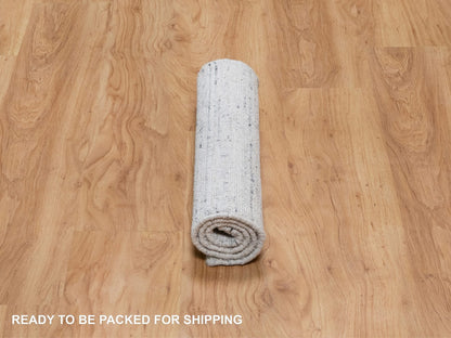 Grey 2'0" x 3'0" Modern / Contemporary Handloom Wool Rug - Sku: O090786