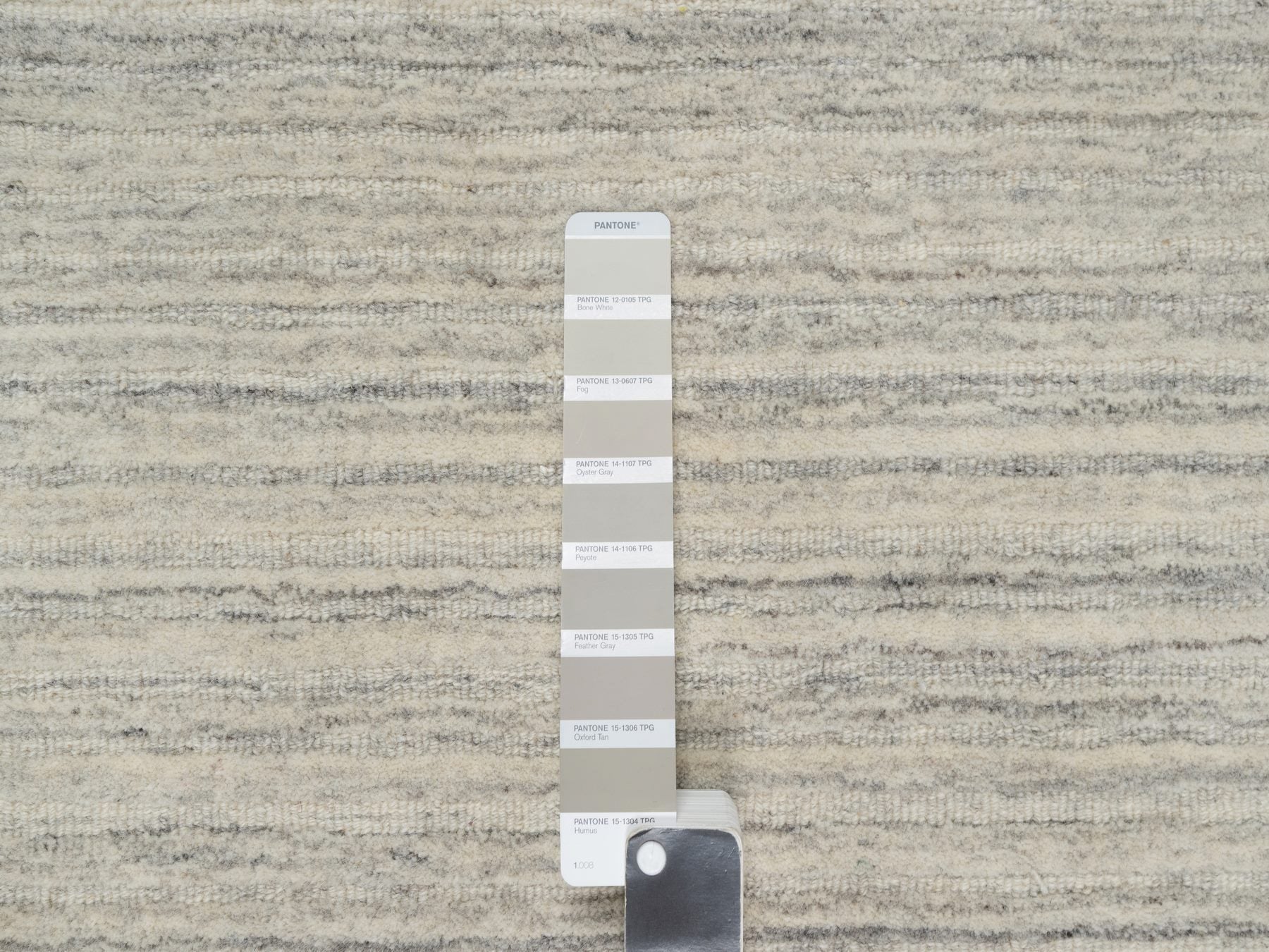 Modern / Contemporary hand-knotted wool rug in Beige, 12'0" x 14'9", SKU O090799