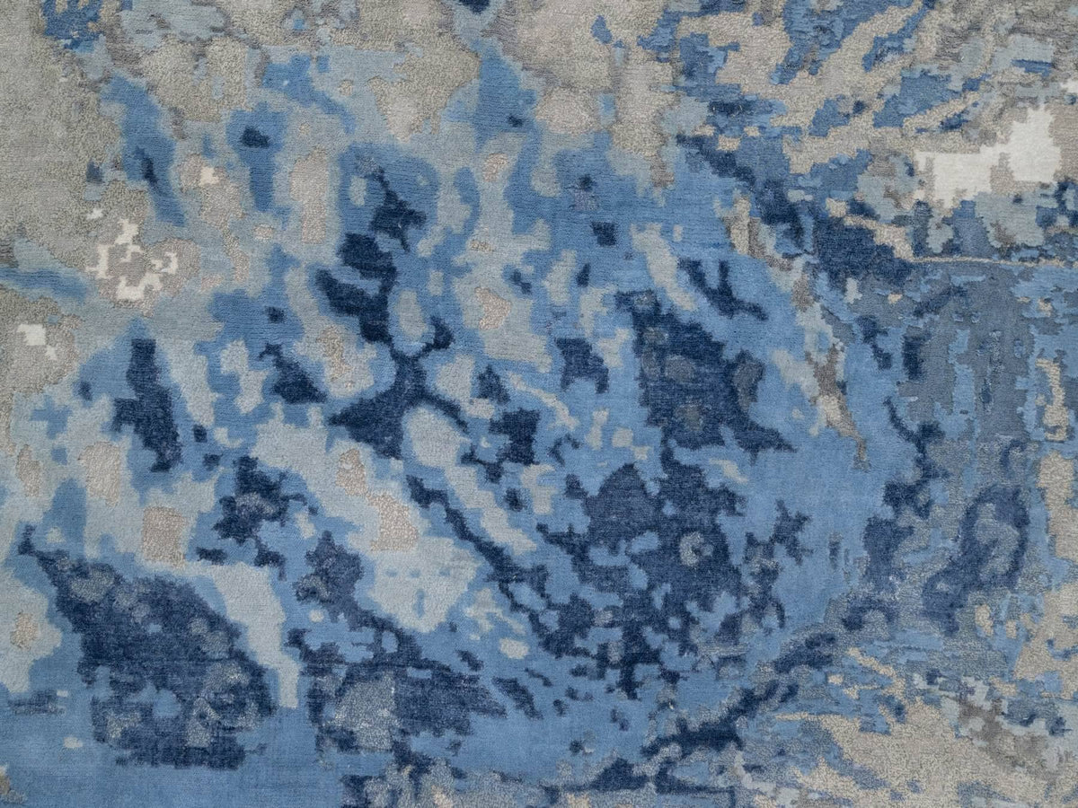 Modern / Contemporary hand-knotted wool/silk rug in Blue, 7'9" x 7'9", SKU O090801