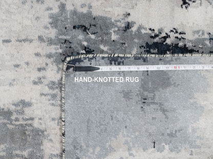 Black 3'1" x 5'3" Modern and Contemporary Hand knotted Wool/Silk Rug - Sku: O090819