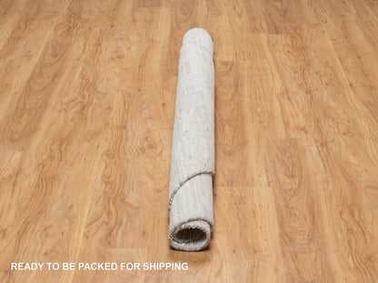 Grey 6'0" x 6'0" Modern / Contemporary Hand knotted Wool Rug - Sku: O090839