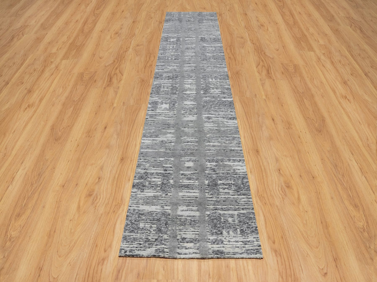 Modern / Contemporary hand-knotted wool runner in Gray, 2'6" x 11'8", SKU O090844