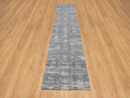 Grey 2'6" x 11'8" Modern / Contemporary Hand knotted Wool Rug - Sku: O090844