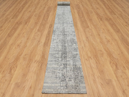 Grey 2'7" x 28'0" Modern / Contemporary Hand knotted Wool Rug - Sku: O090846