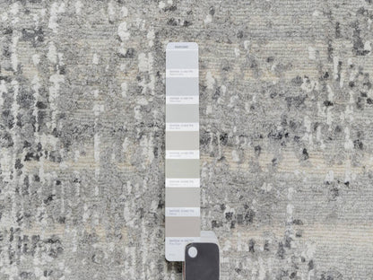 Grey 2'7" x 28'0" Modern / Contemporary Hand knotted Wool Rug - Sku: O090846