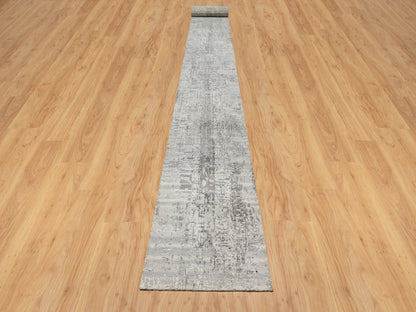 Grey 2'6" x 26'0" Modern / Contemporary Hand knotted Wool Rug - Sku: O090847