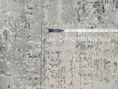 Grey 2'6" x 26'0" Modern / Contemporary Hand knotted Wool Rug - Sku: O090847